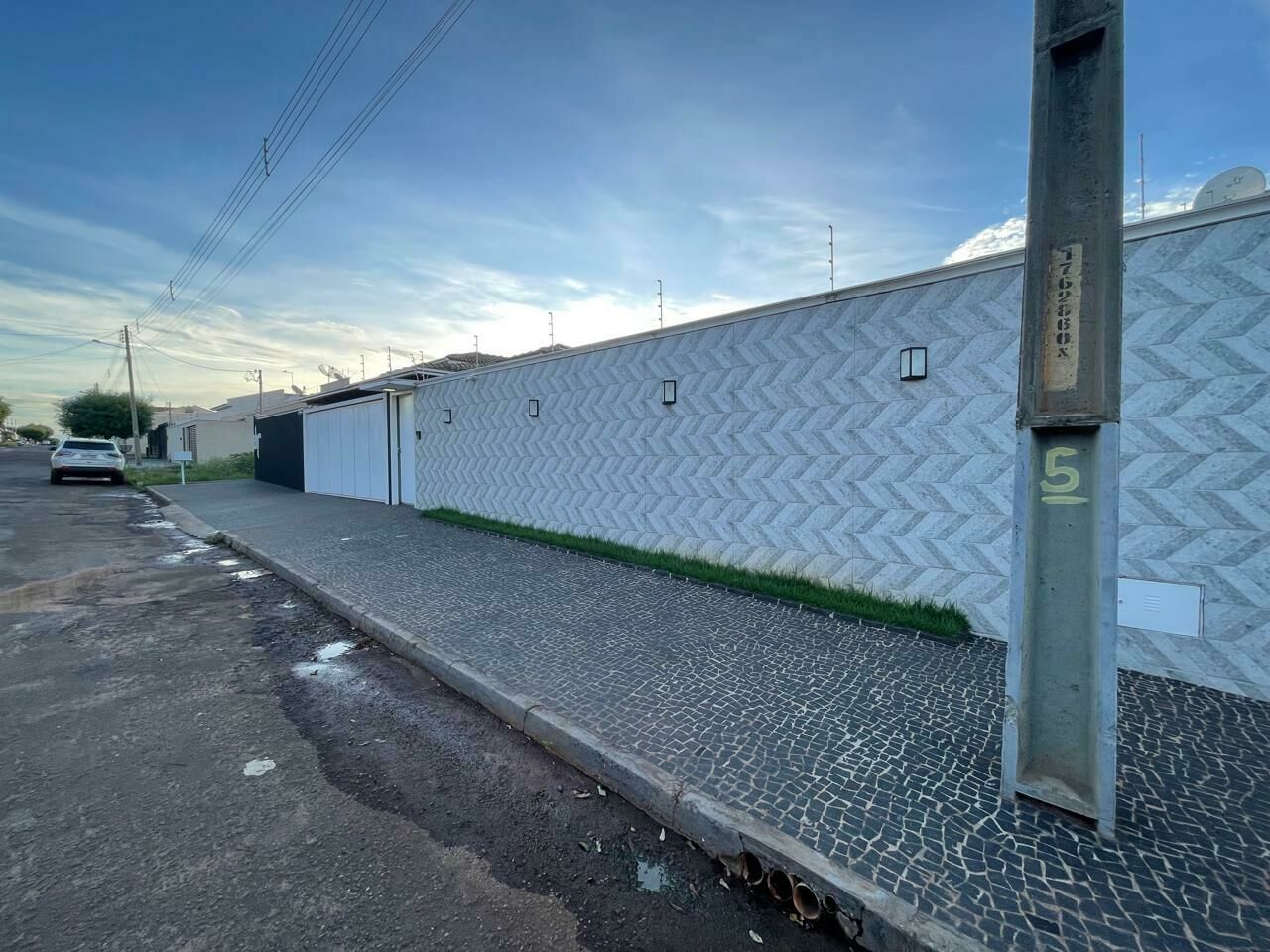 Imagem do VENDA -  CASA NO SETOR JUNQUEIROZ